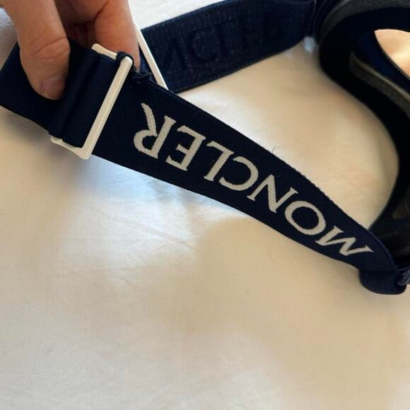 Moncler black and purple ski goggles - Picture 2 of 7